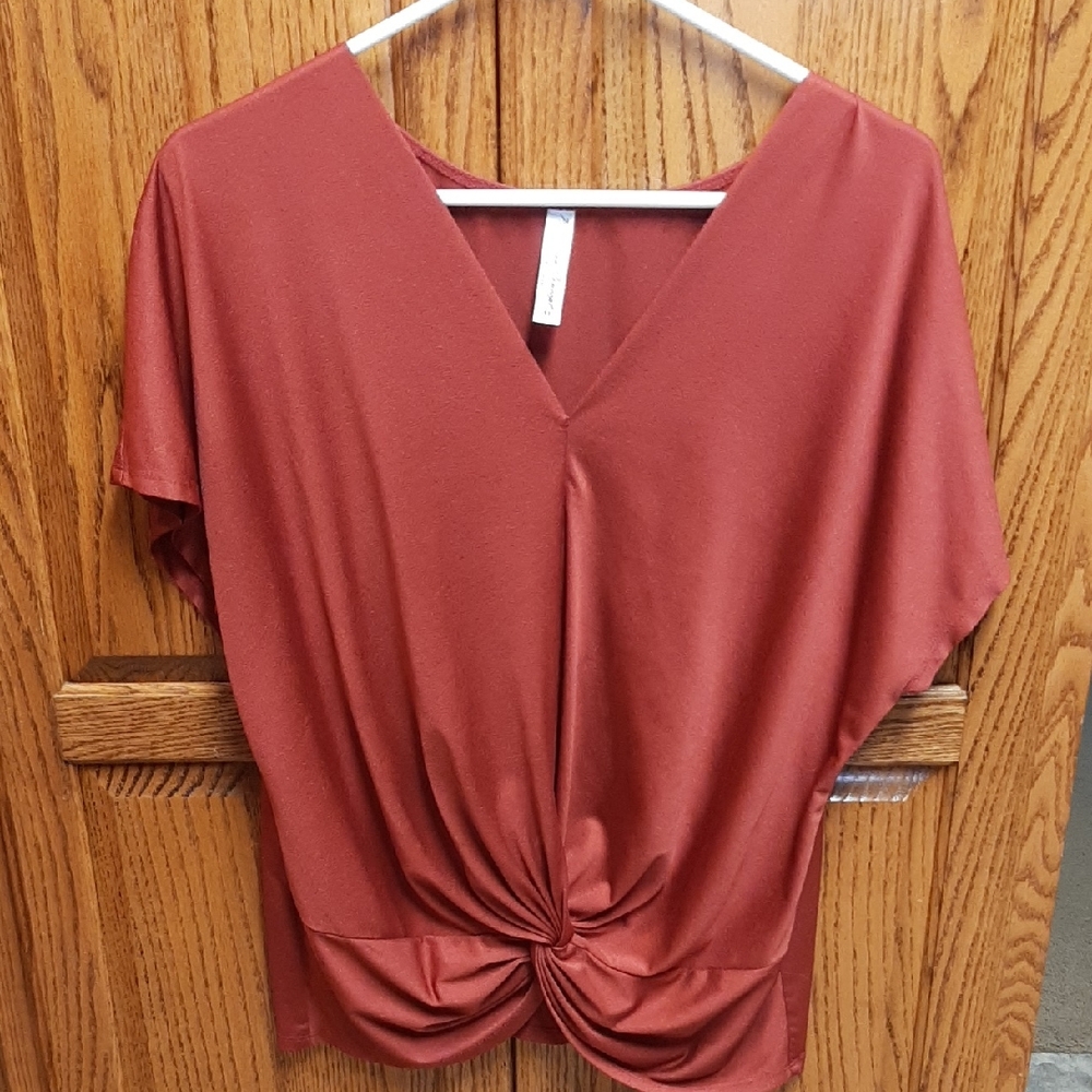PerSeption Concept Rust V-Neck Twist Blouse